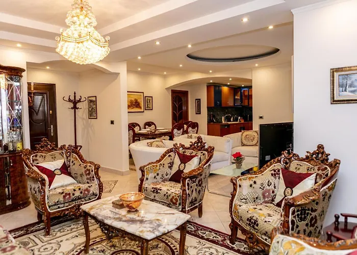 Lejlighed Spacious Paradise - 3br In The Heart Of