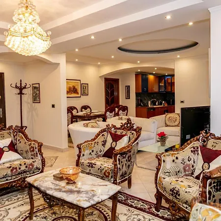Apartmán Spacious Paradise - 3br In The Heart Of